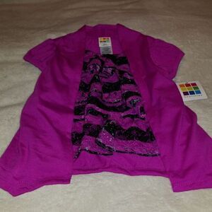 🦋3/$15💰Beautiful top for a baby girl.